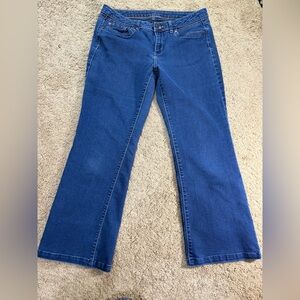 Simply Vera Vera Wang Women's 10 Flare Jeans‎ in Deep Blue